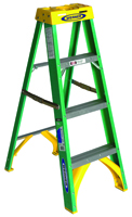 WERNER 5904 Step Ladder, 225 lb Weight Capacity, 3-Step, Fiberglass