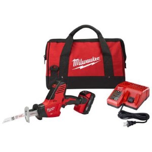 Milwaukee M18 2625-21CT 1-Handed Anti-Vibration Cordless Reciprocating Saw