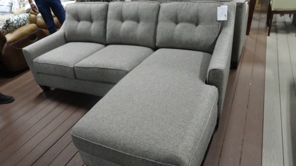 MADISON SOFA CHAISE W/TP GRAY