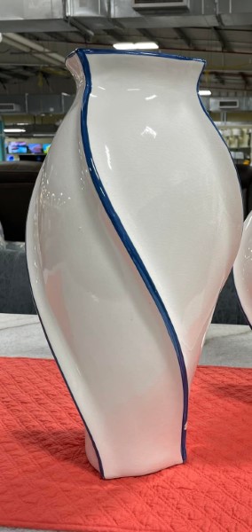 VICENTI VASE