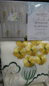 3PC EMBROIDED CURTAIN SET